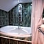Gomersal Park Hotel & Bazaar Spa