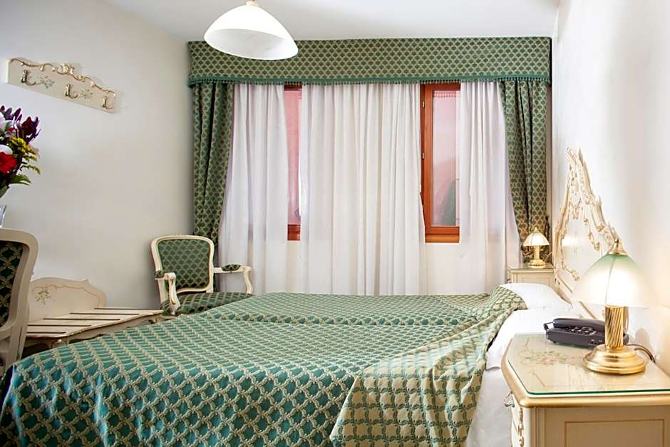 Hotel Commercio & Pellegrino