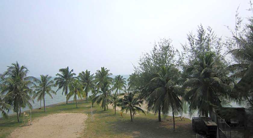 Paradise Lagoon Apartment