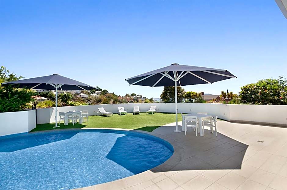 The Dalgety Apartments