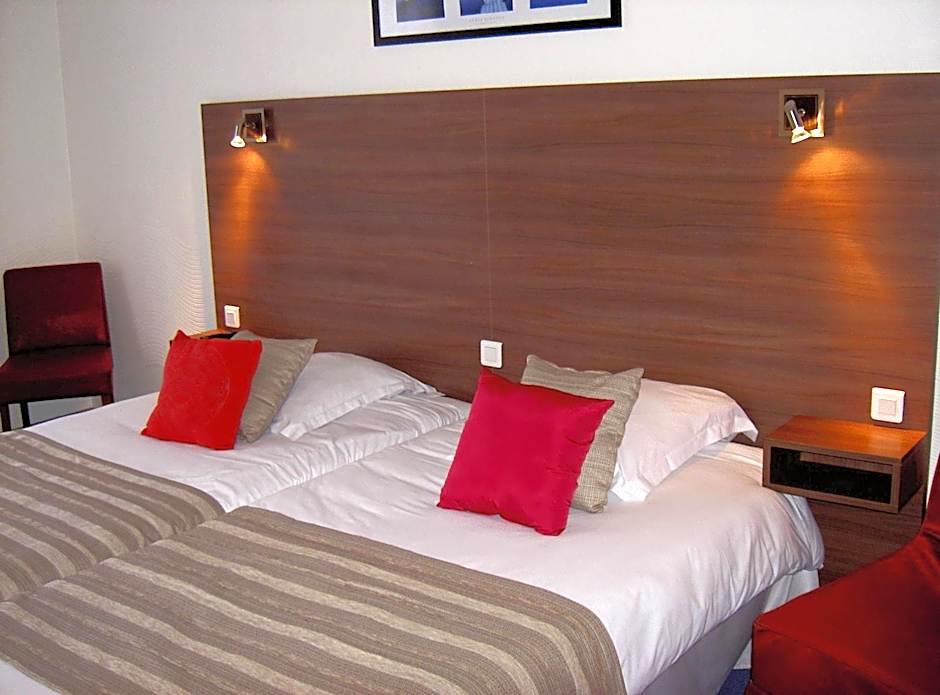 Cit'Hotel Du Port Rhu