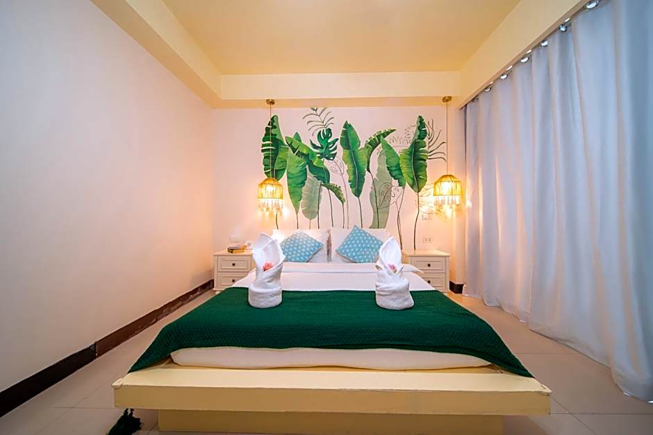 Patong Beach Side Hotel