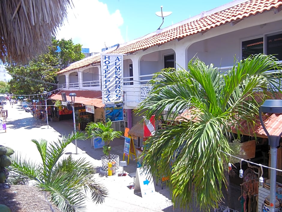 Hotel Plaza Almendros
