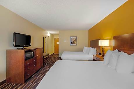 Queen Room with Two Queen Beds - Non-Smoking