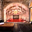 Cappa Via Cave Hotel