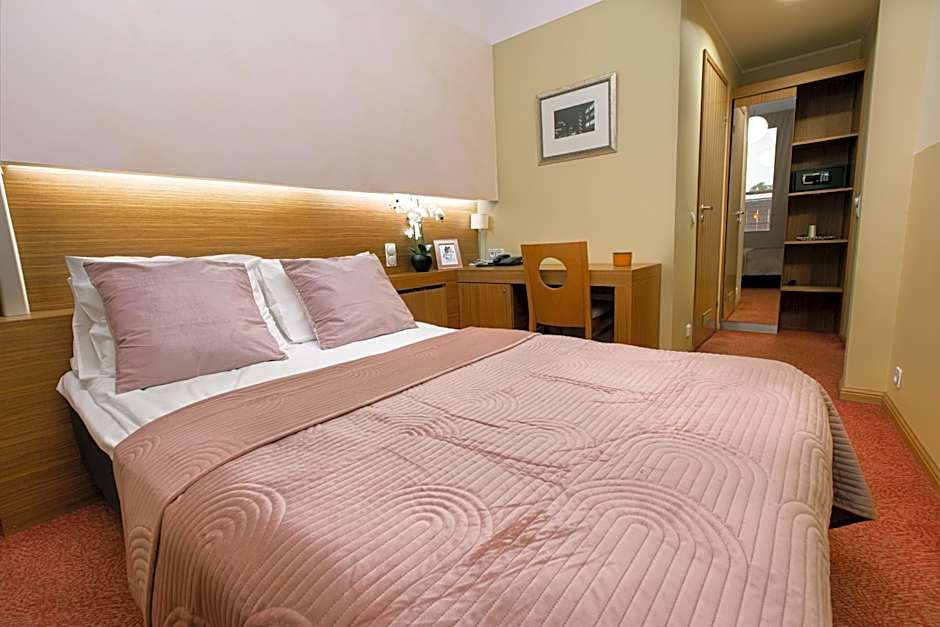 Hotel Bern by Rikas Hotels
