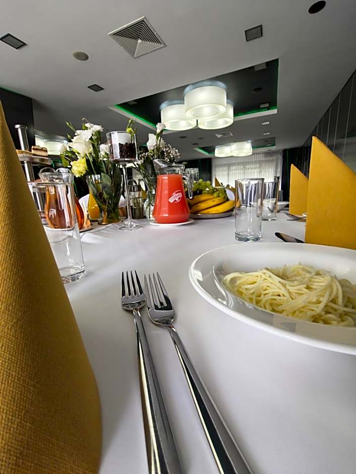 Hotel Grafit