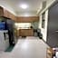 MaRoy Suites at Asteria Residences (Near NAIA with free Parking+Fiber Internet)