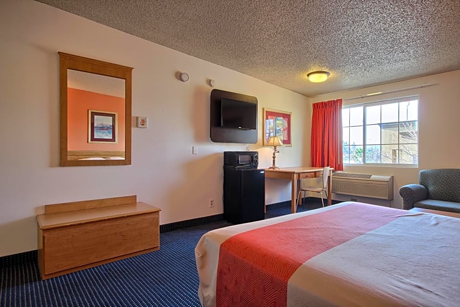 Motel 6 Merced, CA