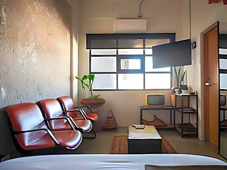 Regular Room (1 Bed)
