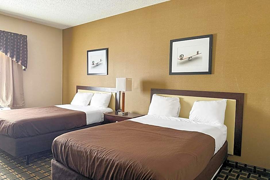 FairBridge Inn & Suites Batavia-Darien Amusement Park