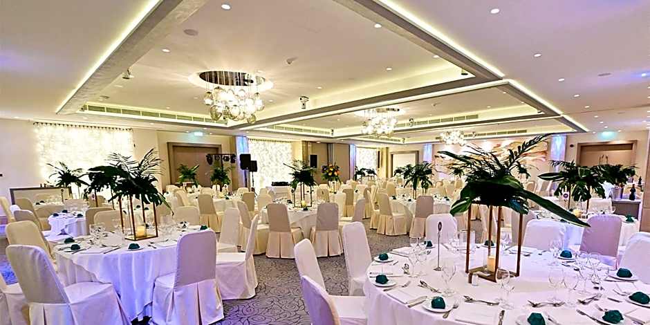 Crowne Plaza Limassol By IHG