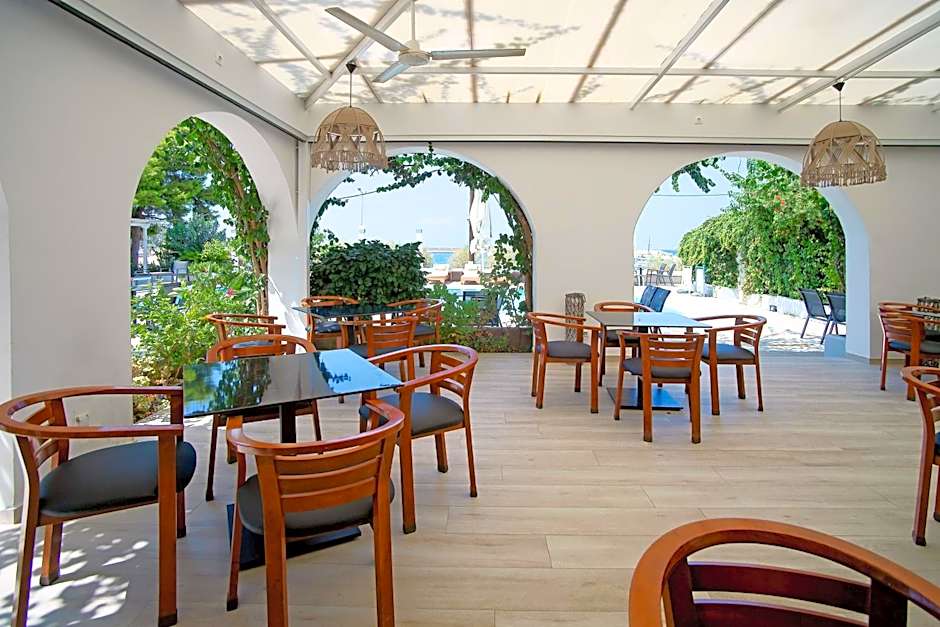Kyparissia Beach Hotel