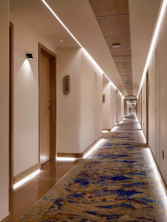Crowne Plaza Alexandria Mirage by IHG