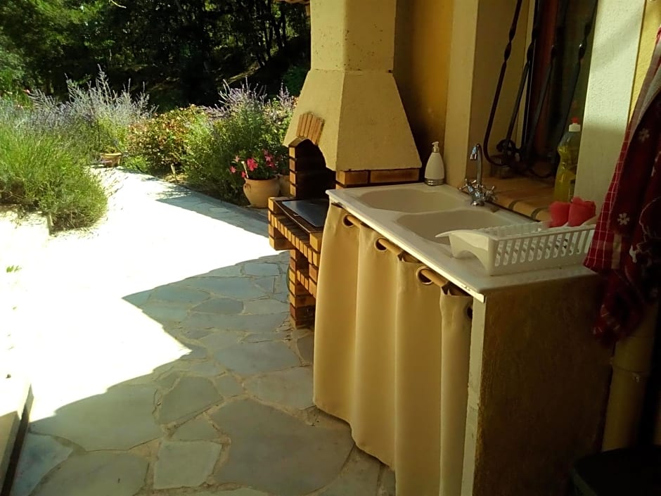 Les Cerises – St. Saturnin d'Apt, UT