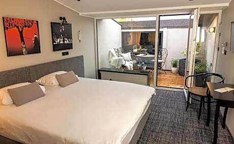Deluxe Double Room by KUNST