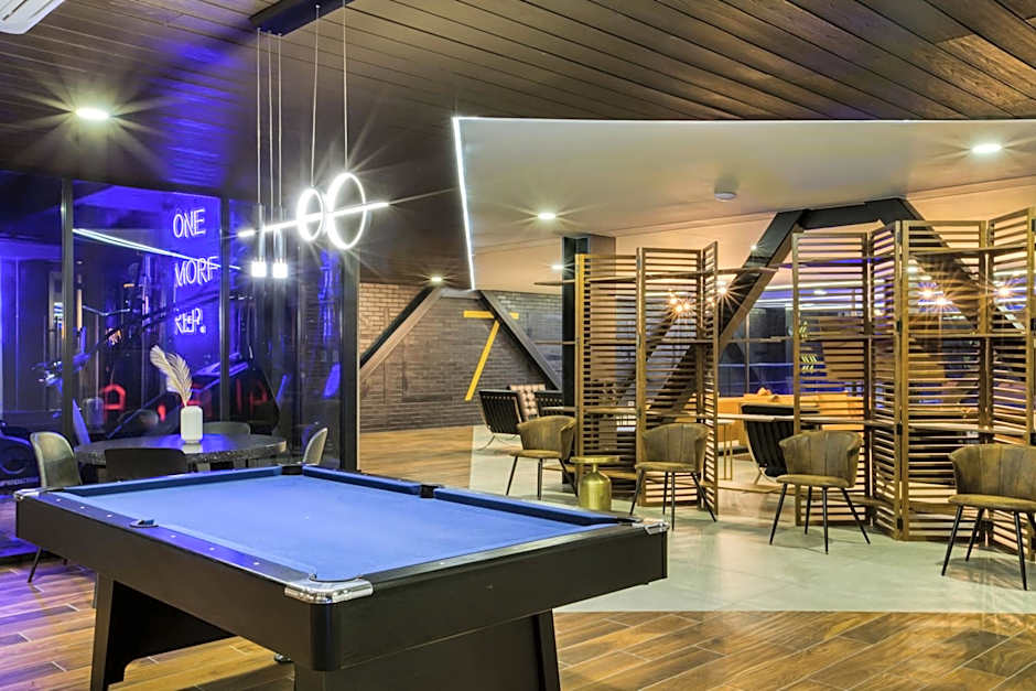 Downtown Designer Apartments by ULIV
