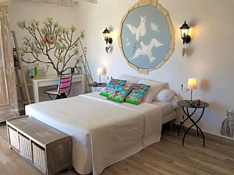 Triple Room with Private Bathroom