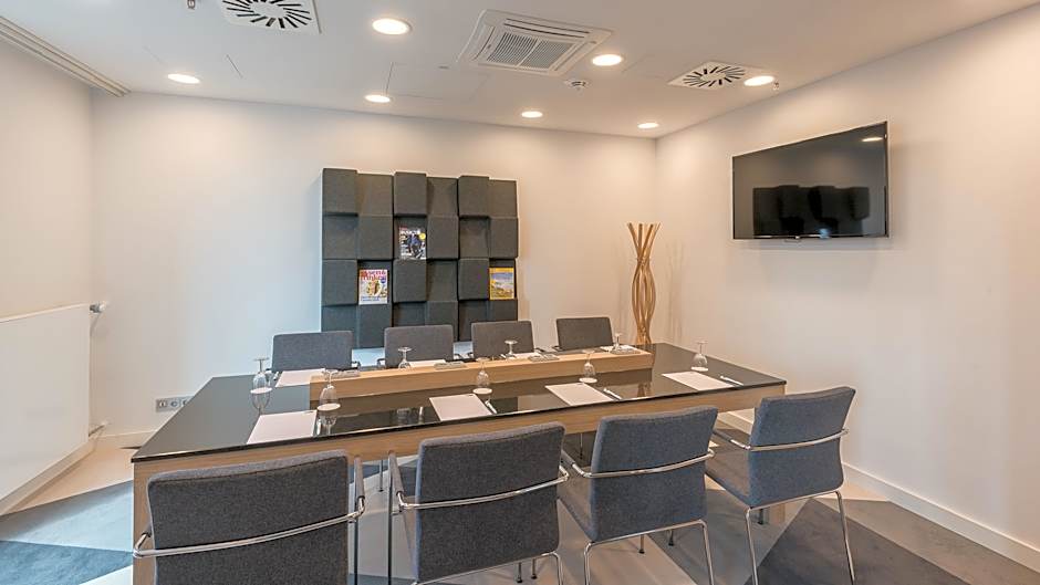 Premier Inn Mannheim City Centre