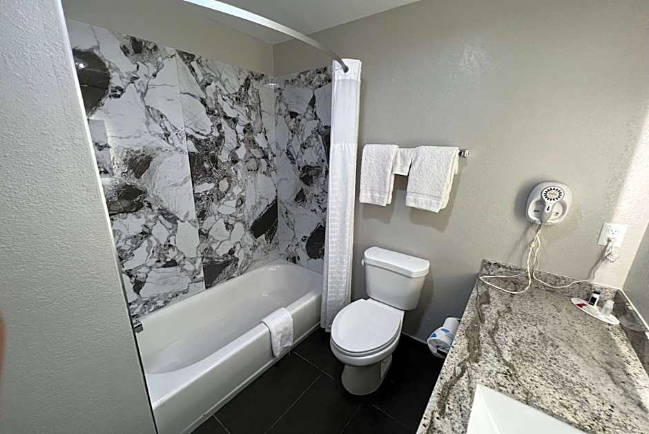 Super 8 by Wyndham Lake Charles/Sulphur