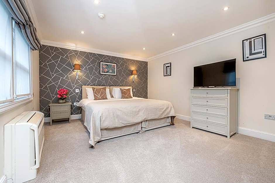 Photo 1 of 21 of Deluxe 2 Bedroom Apartment
