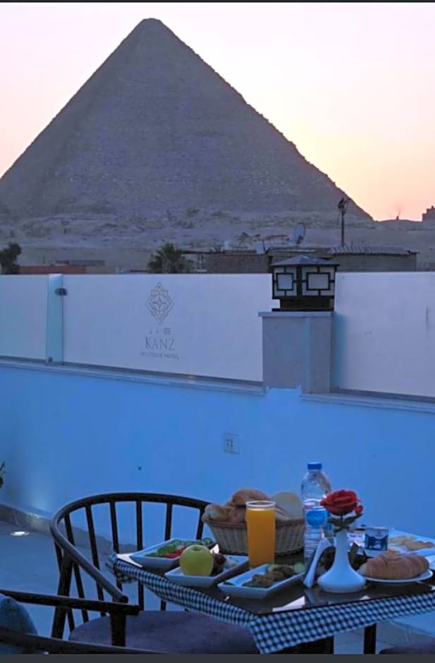 Kanz Pyramids Inn