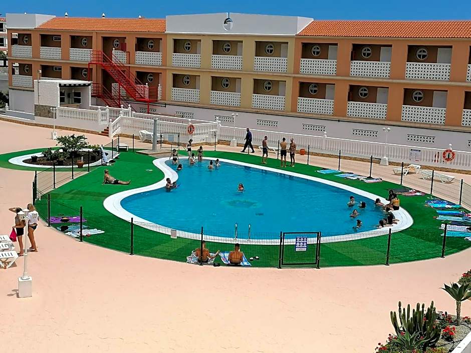 APARTAMENTOS PARQUE CAROLINA