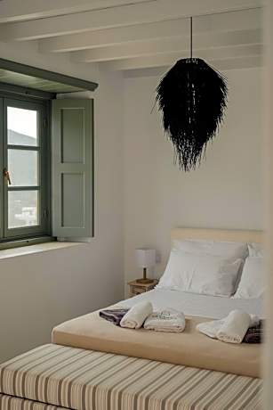 Studio Apartment with Balcony