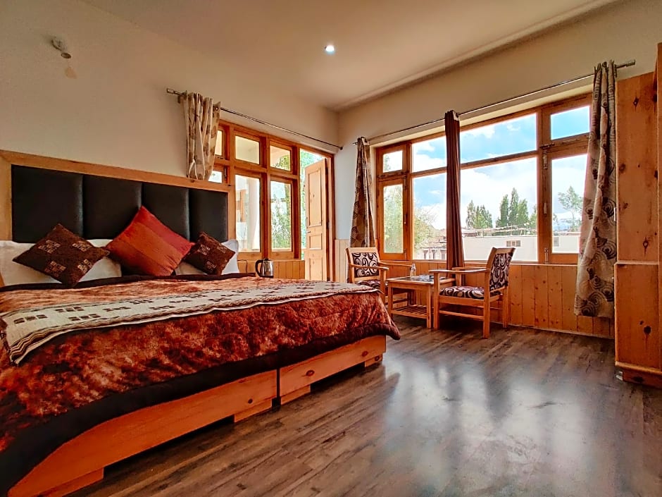 Glacier View Guest House