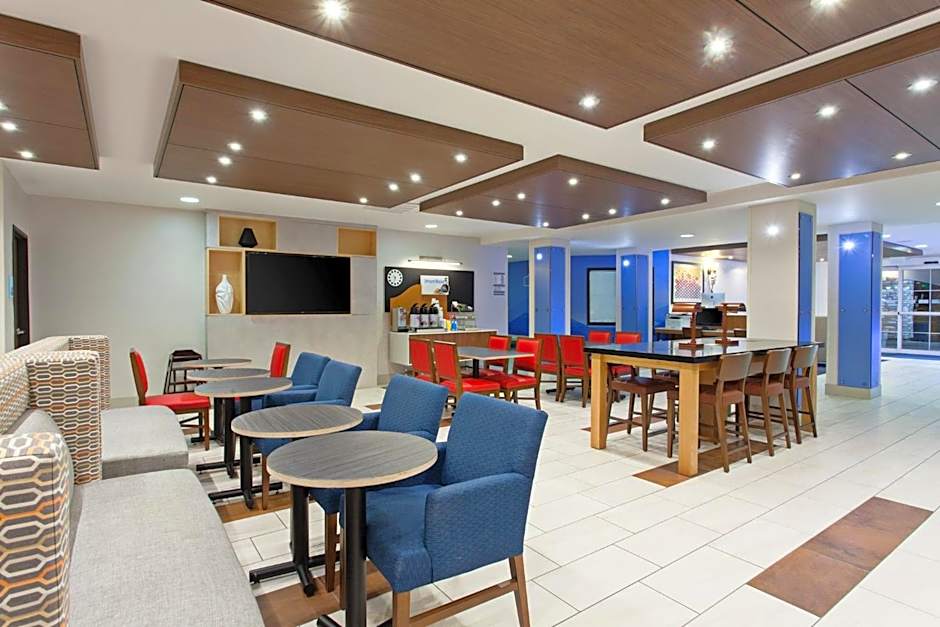 Holiday Inn Express Oakland Airport By IHG