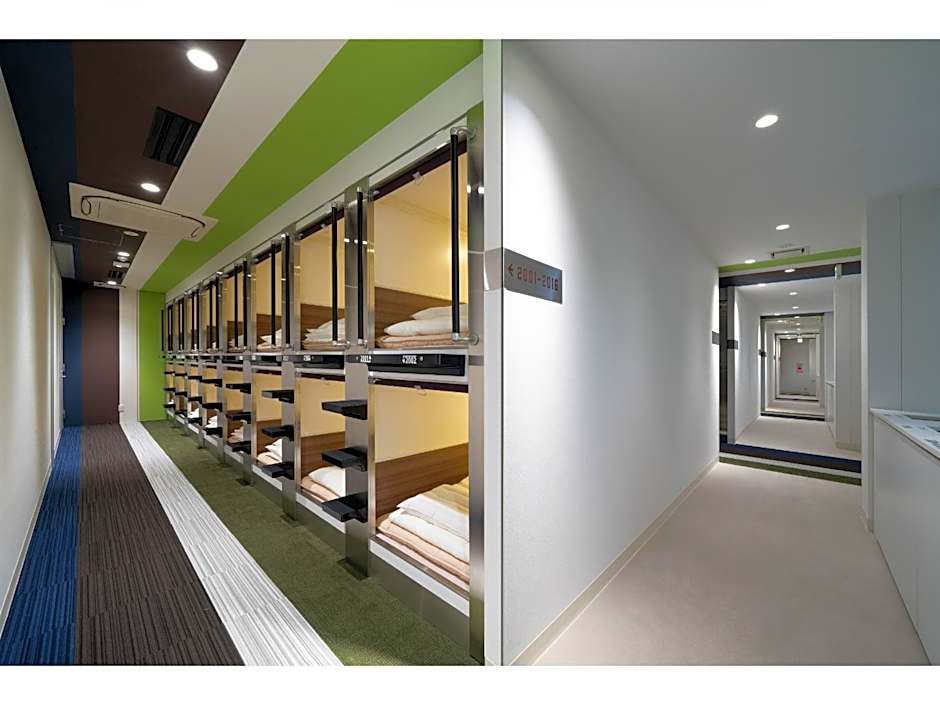 Capsule Hotel J Garden Shin-Osaka