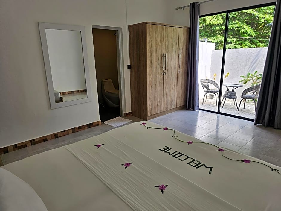 Island Luxury Fehendhoo