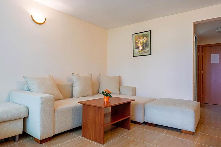 Хотел Ескана