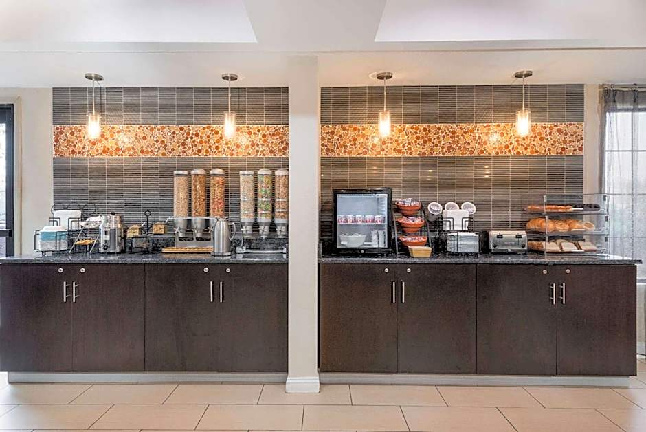 La Quinta Inn & Suites/New River Gorge National Park