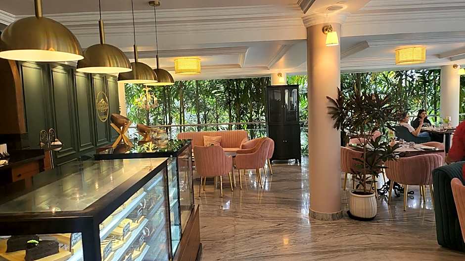 Nambiar Club Bellezea