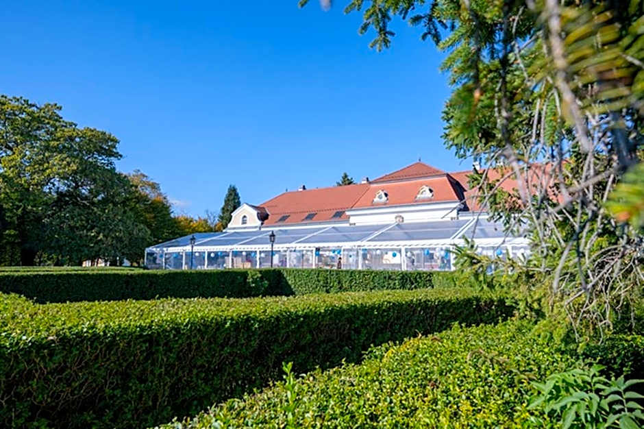 Teleki-Wattay Kastélyszálló