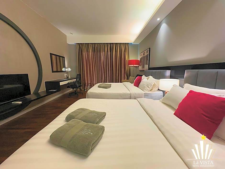 The Shore Hotel & Residences By Lá VISTA