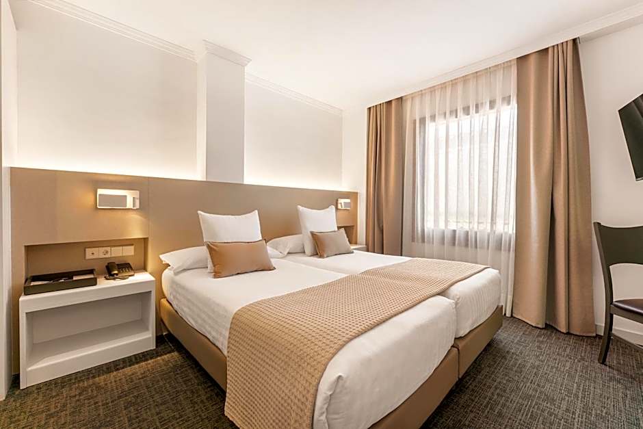 Acacia Suite