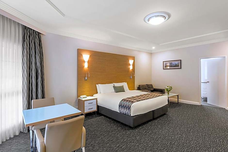 Mercure Goulburn