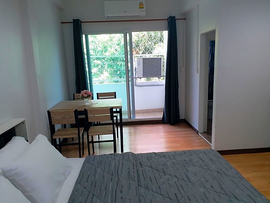 DD Garden Apartment 2