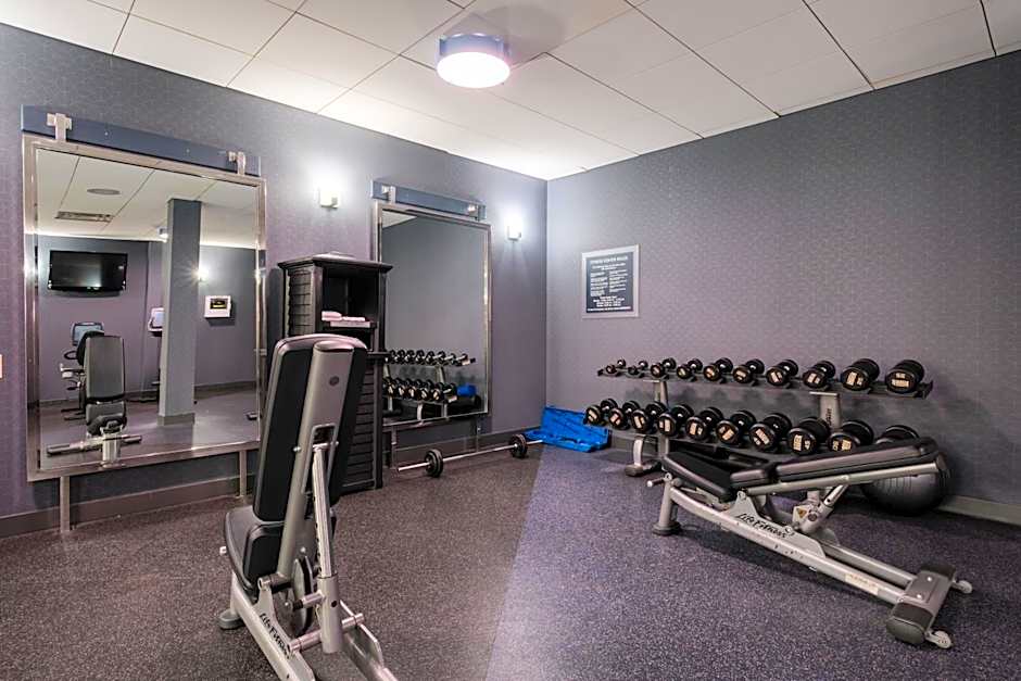 Four Points By Sheraton Louisville Airport