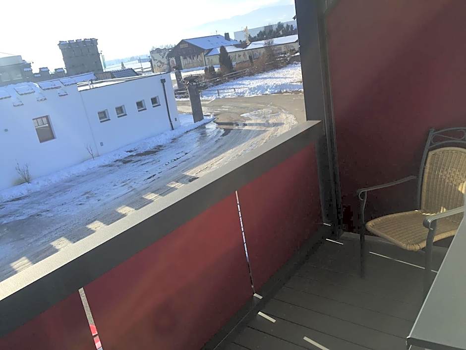 Burg Rooms - 24h Self-Check-in