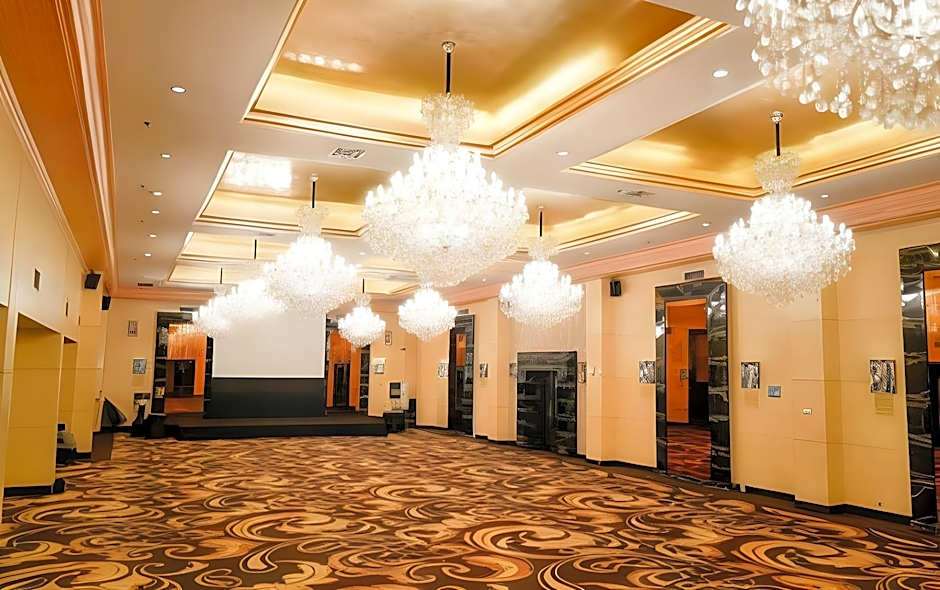 Sutan Raja Hotel And Convention Centre