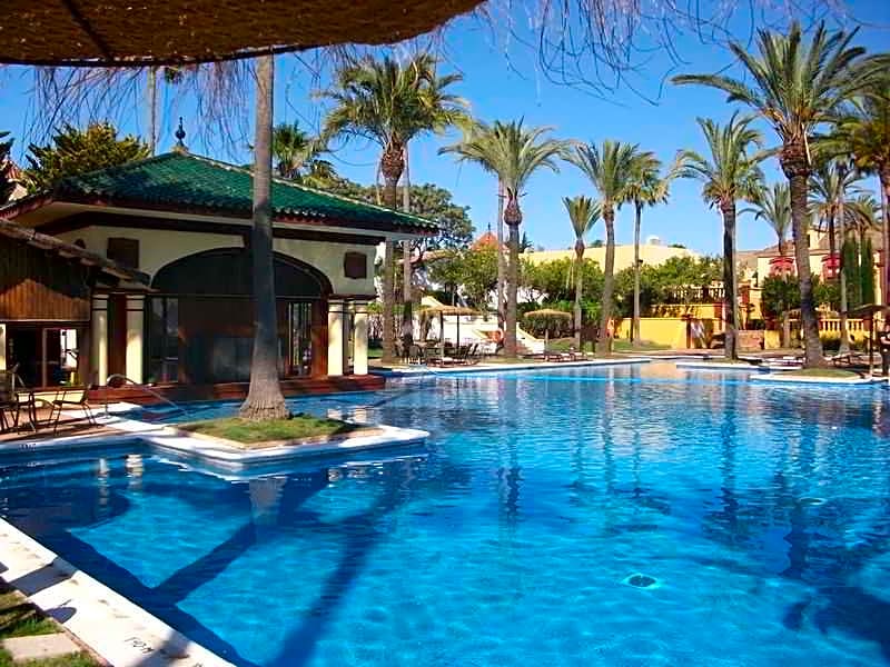 The Suites At San Roque Club