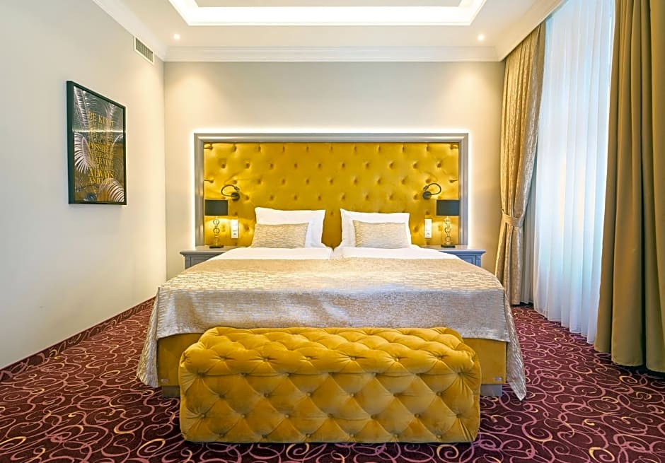 Golden Key Boutique Hotel