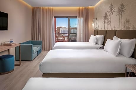 Triple Room with Station View