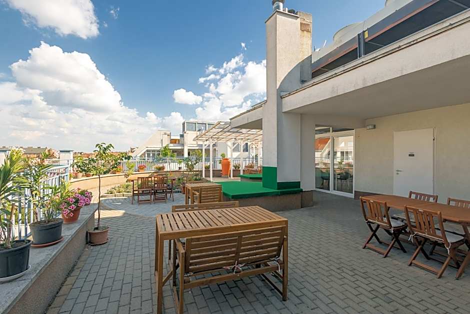 Rooftop City Residence with Underground Parking