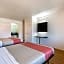Motel 6 Dallas Market Center