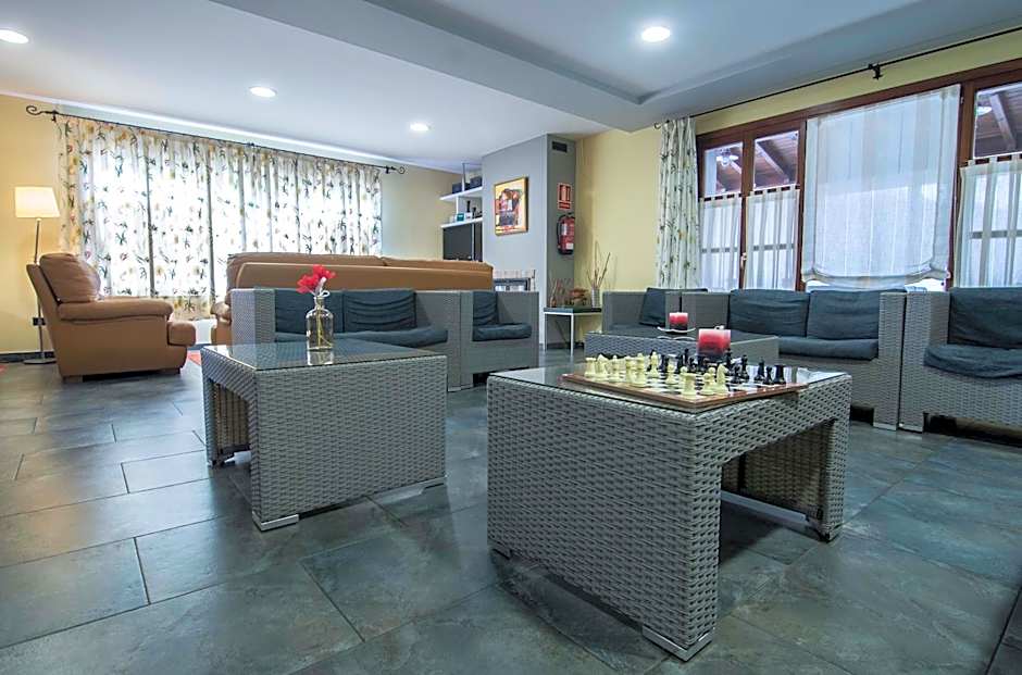 Hotel Puerta Del Oriente