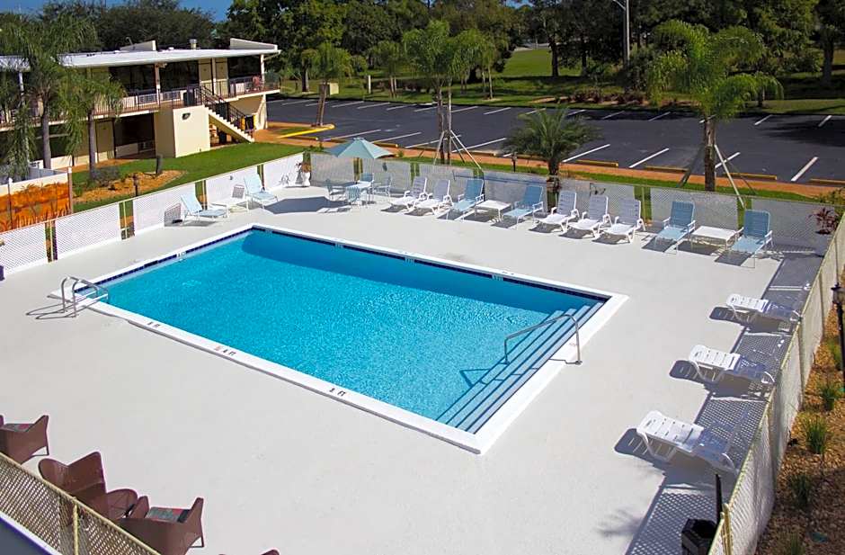 At Home Inn - Fort Pierce